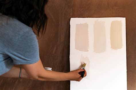 Does Paint Get Darker as It Dries? And Why Do We Still Argue About the Color of the Dress?