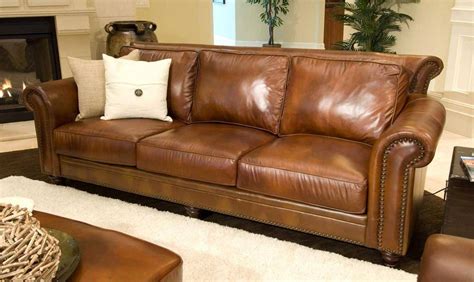 Who Makes the Best Quality Leather Furniture: A Deep Dive into Craftsmanship and Comfort